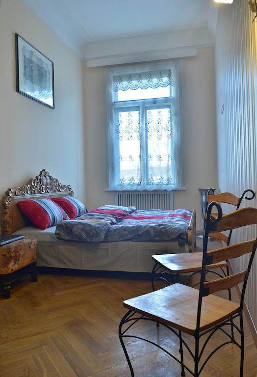 Griboedov Hostel & Suites Tbilisi Phòng bức ảnh