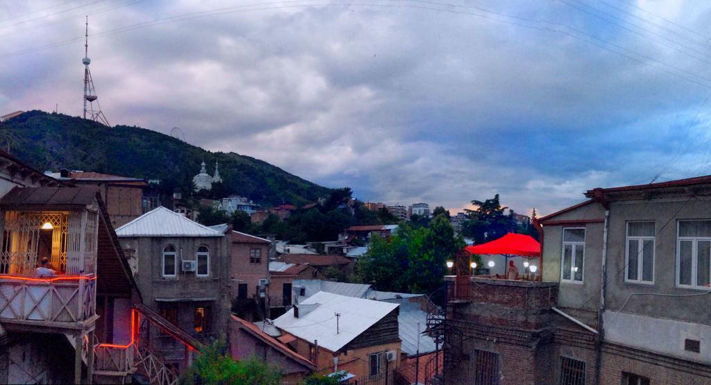 Griboedov Hostel & Suites Tbilisi Ngoại thất bức ảnh