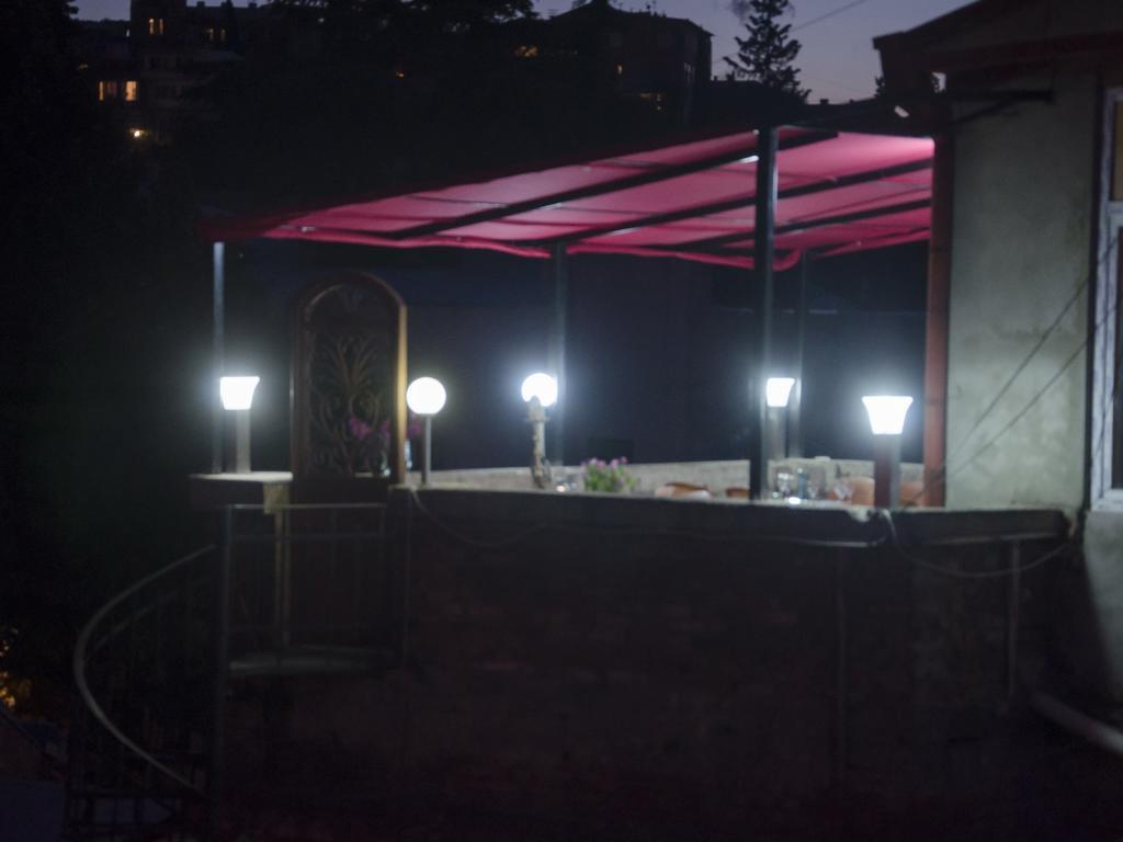 Griboedov Hostel & Suites Tbilisi Ngoại thất bức ảnh