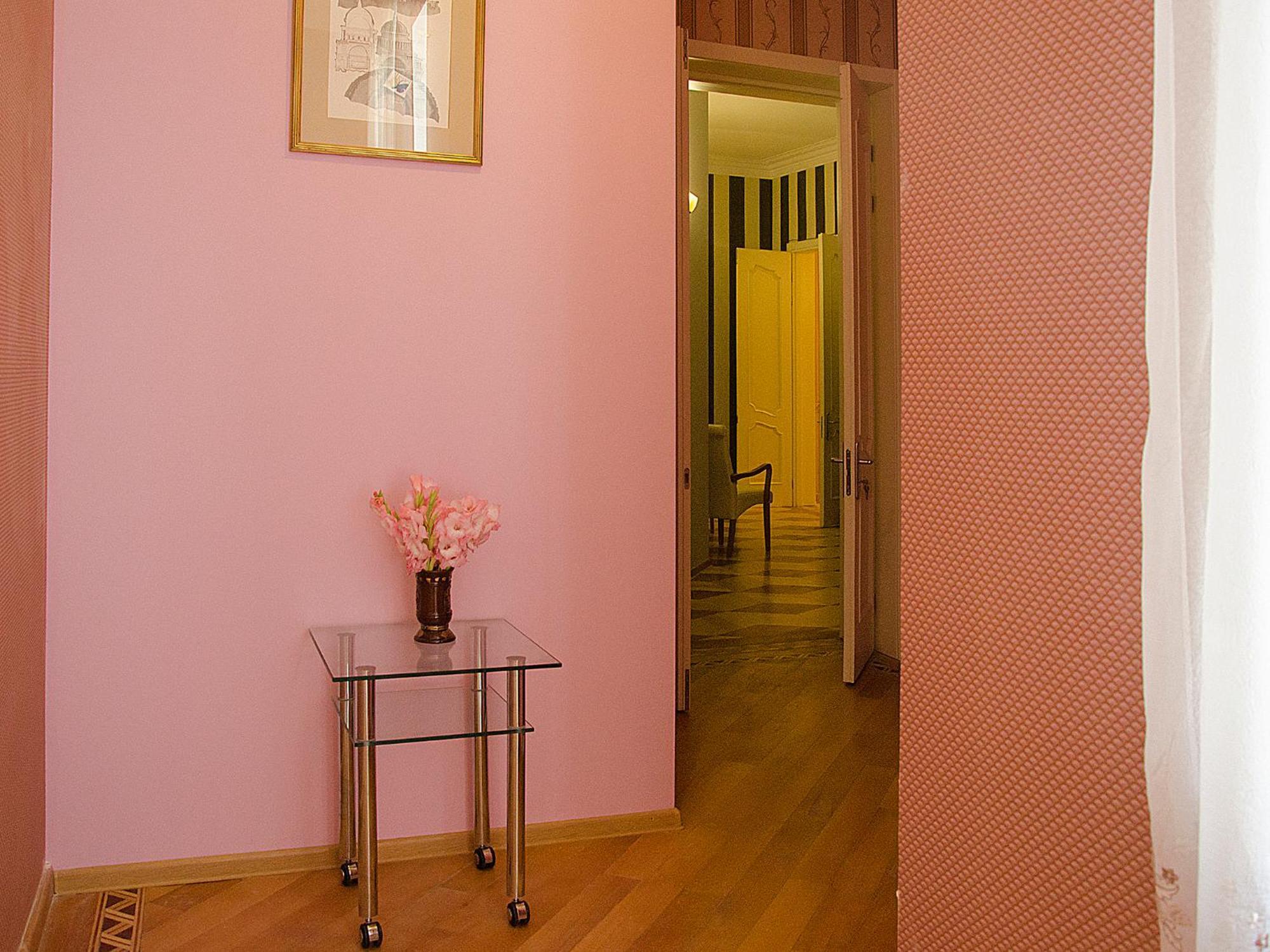 Griboedov Hostel & Suites Tbilisi Ngoại thất bức ảnh