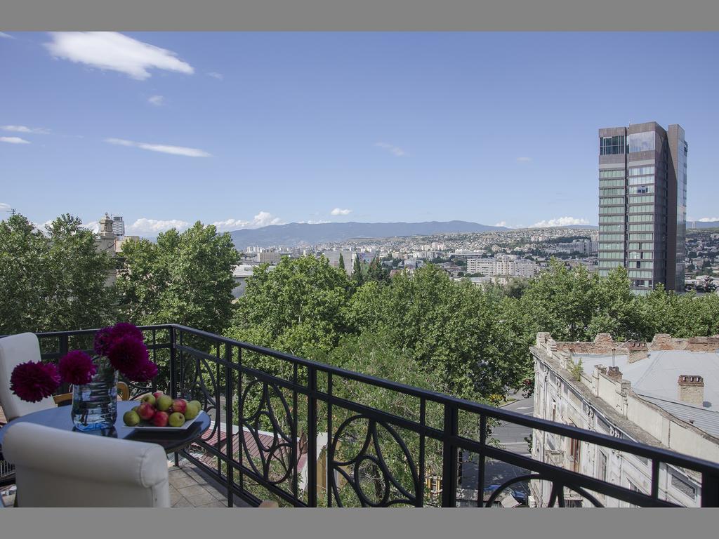 Griboedov Hostel & Suites Tbilisi Ngoại thất bức ảnh