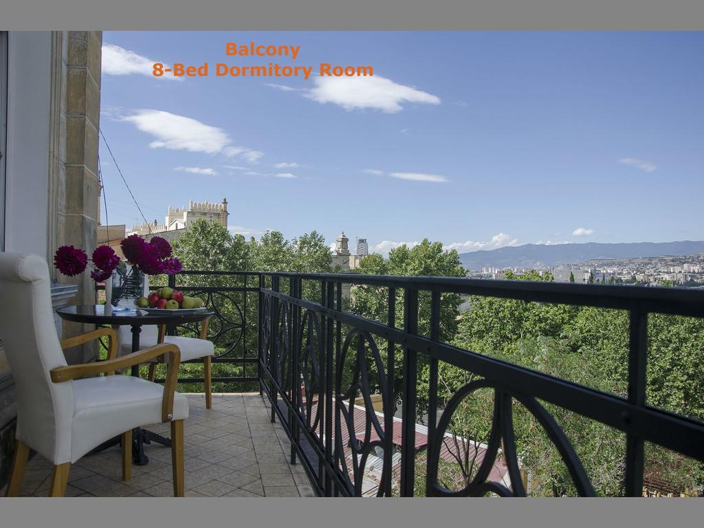 Griboedov Hostel & Suites Tbilisi Ngoại thất bức ảnh