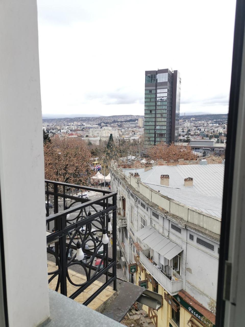 Griboedov Hostel & Suites Tbilisi Ngoại thất bức ảnh