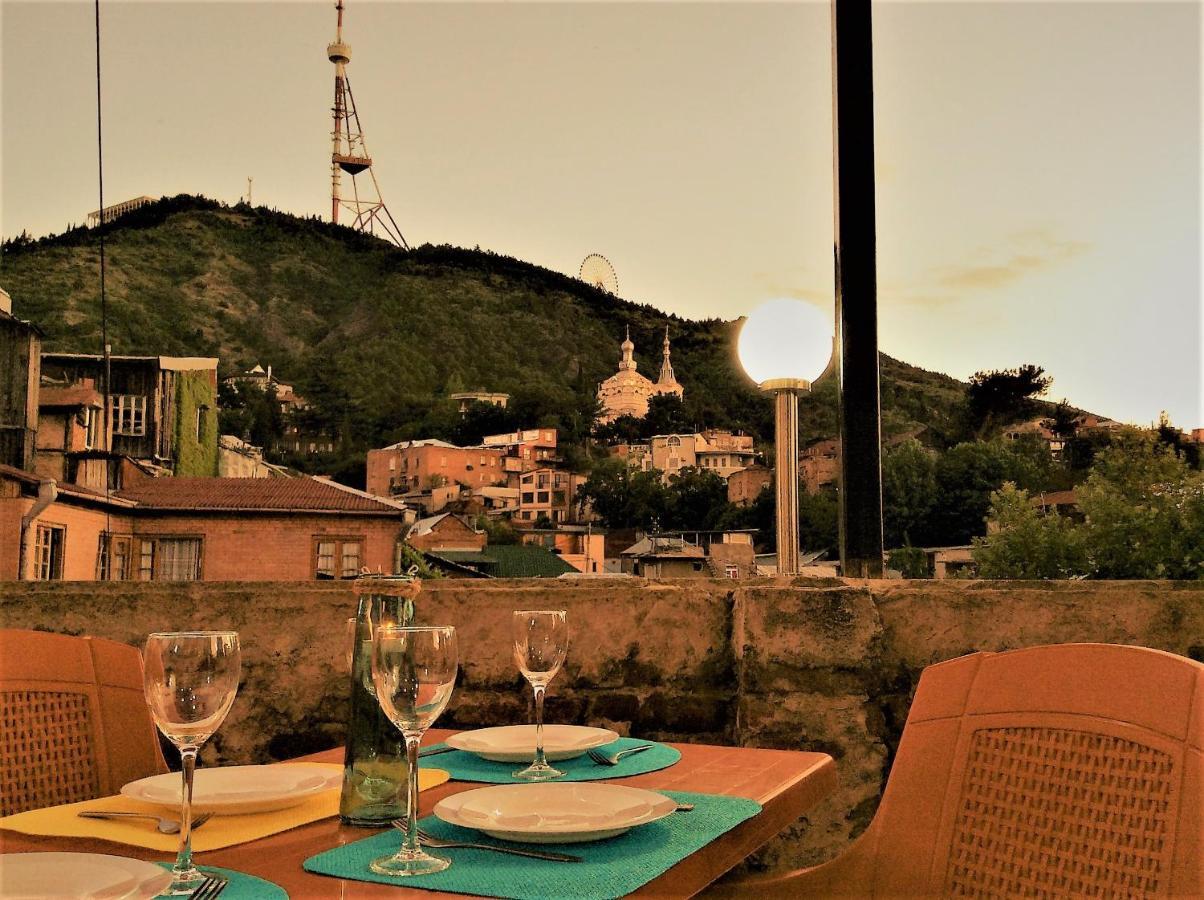 Griboedov Hostel & Suites Tbilisi Ngoại thất bức ảnh